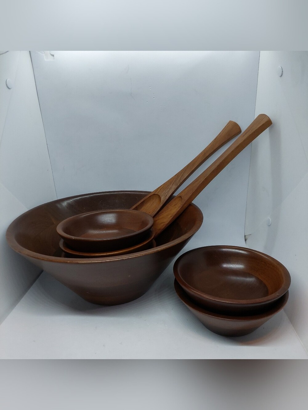 Vermillion Real Walnut Serving Salad Bowls Set Of 8 Pcs Dark Wooden Utensils USA